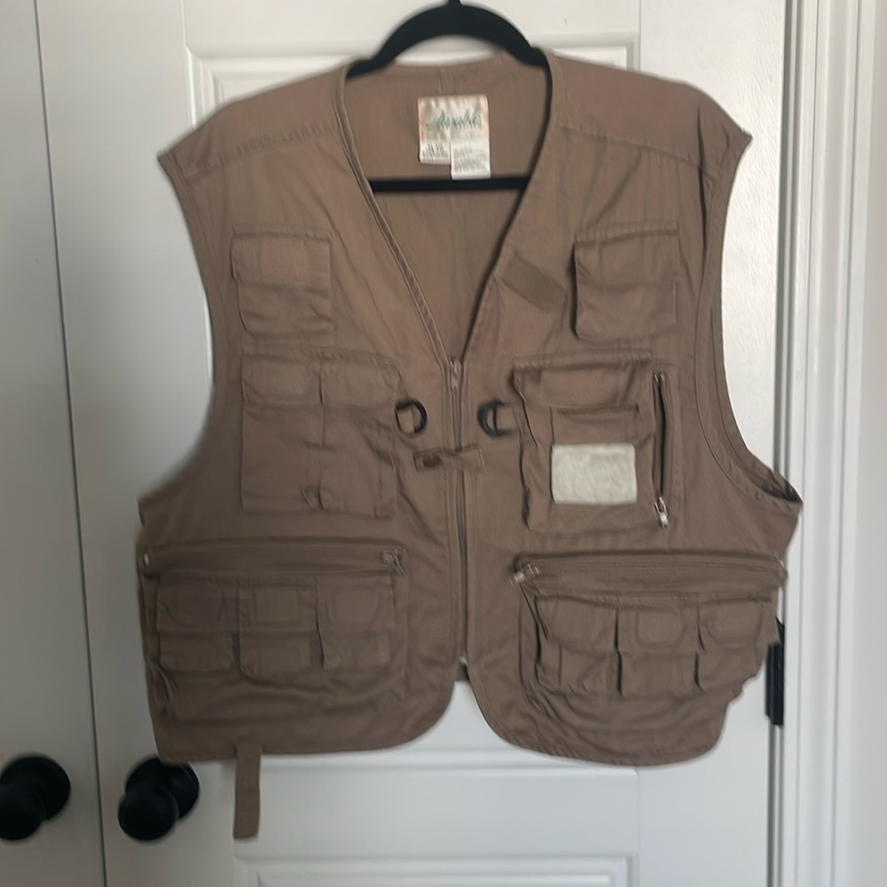 Vintage Utility Work Tactical/Hunting/Fishing Vest Khaki w/ multiple pockets  XL